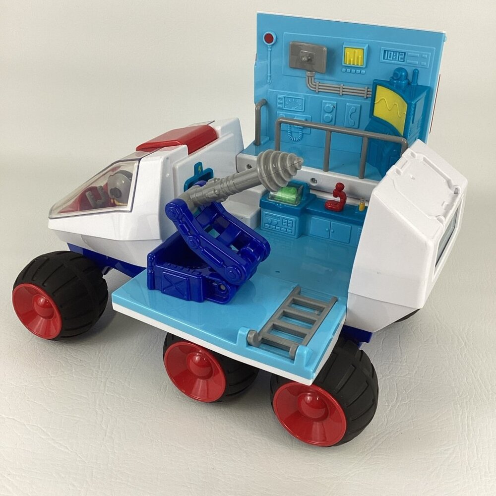 Lakeshore Learn Play Explore Free Rolling Rover Space Vehicle Astronaut Figure - Picture 7 of 10